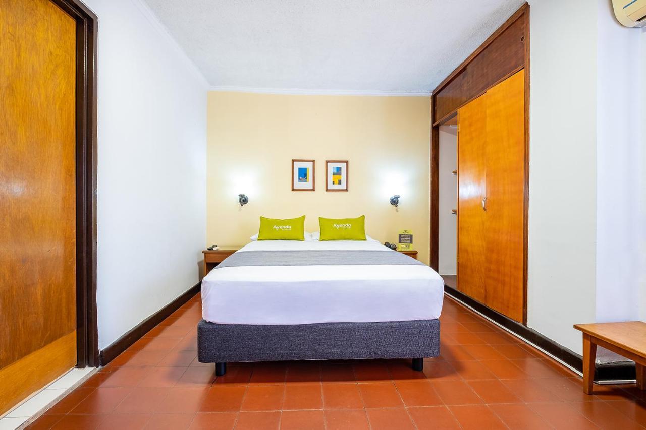 Ayenda 1502 Principe Hotel Букараманга Екстериор снимка