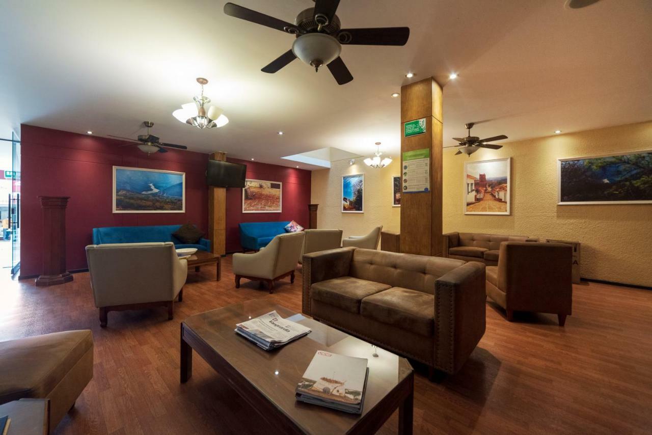 Ayenda 1502 Principe Hotel Букараманга Екстериор снимка